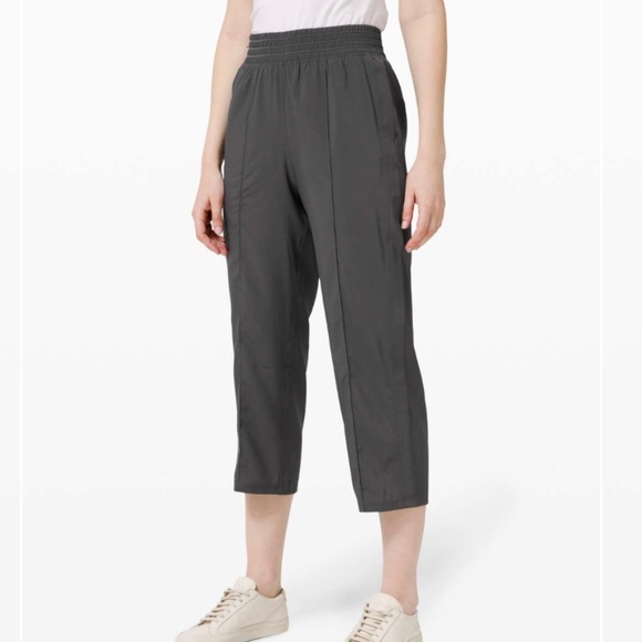 Lululemon Wanderer Lightweight Crop 23" Pants - Women's Size 10 - Graphite Grey - Picture 1 of 13